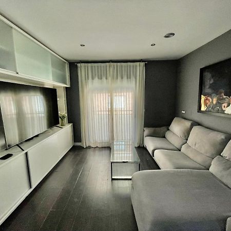 Moderno Apartamento Con Plaza De Garaje En Pleno Centro De Almería Exterior foto