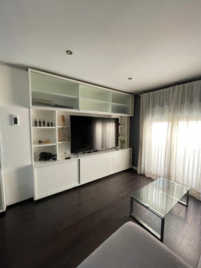 Moderno Apartamento Con Plaza De Garaje En Pleno Centro De Almería Exterior foto