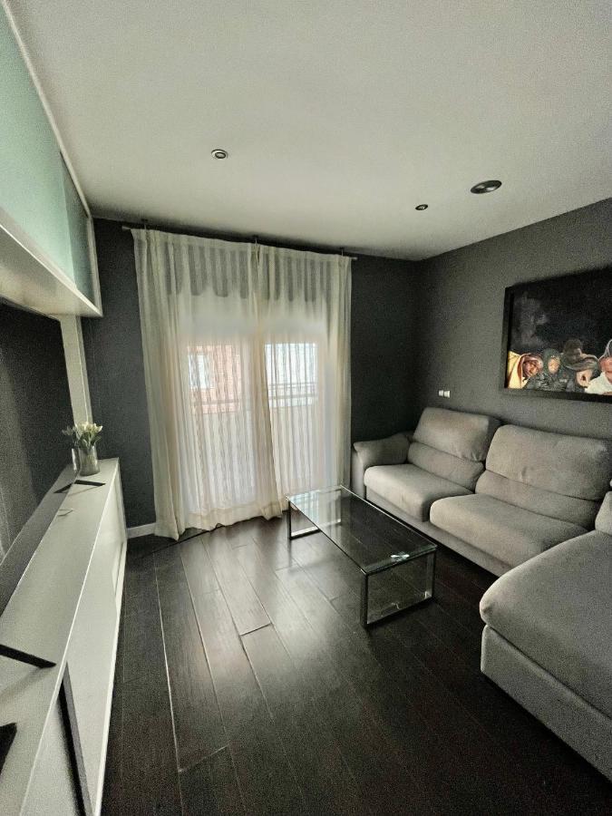 Moderno Apartamento Con Plaza De Garaje En Pleno Centro De Almería Exterior foto
